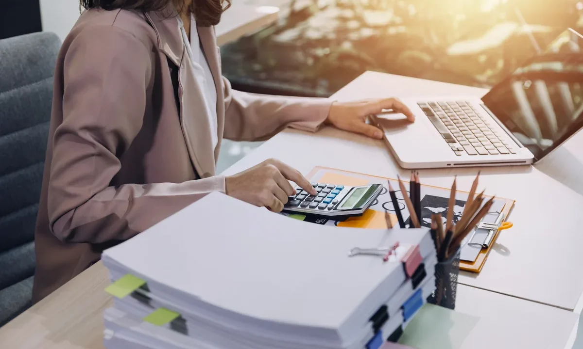Podnikání z MacBooku: nástroje, které freelancerovi ušetří hodiny