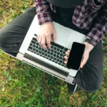 MacBook jako přenosná střižna: video na cestách bez kompromisů